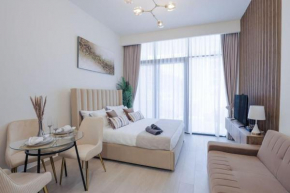 Modern Studio in Azizi Riviera
